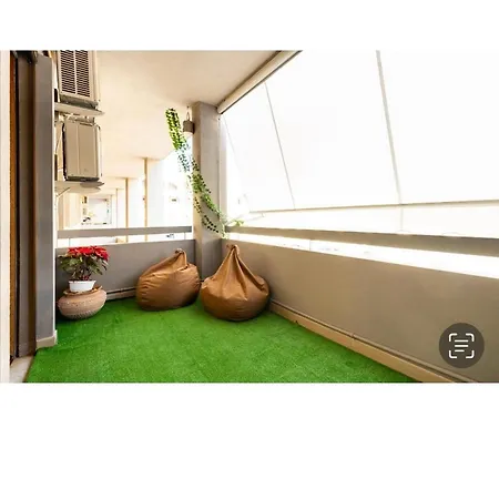 דירה Domus Aurora קליארי